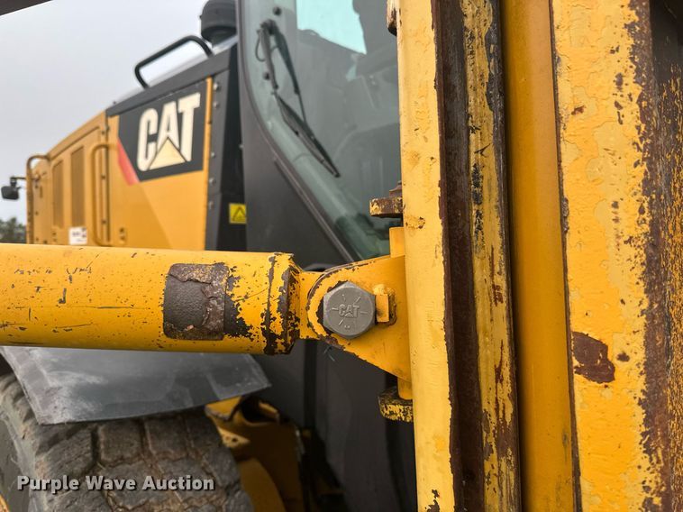 image for item EB2619 2012 Caterpillar 140M2 motor grader