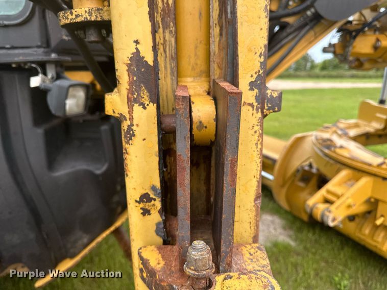 image for item EB2619 2012 Caterpillar 140M2 motor grader