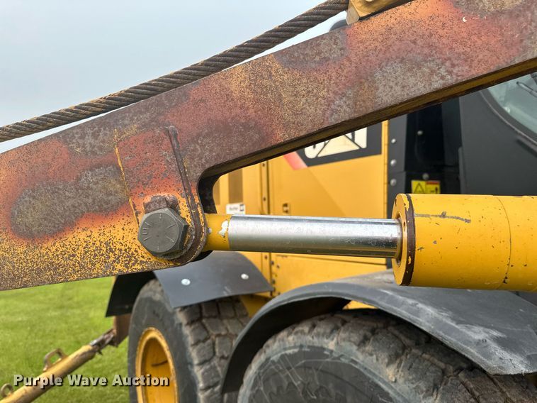 image for item EB2619 2012 Caterpillar 140M2 motor grader