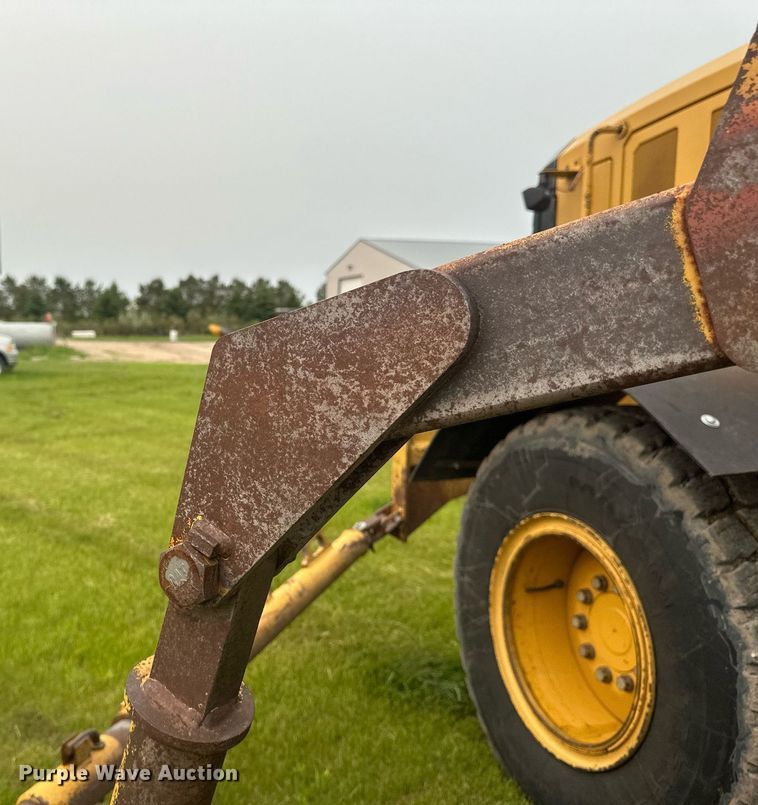 image for item EB2619 2012 Caterpillar 140M2 motor grader