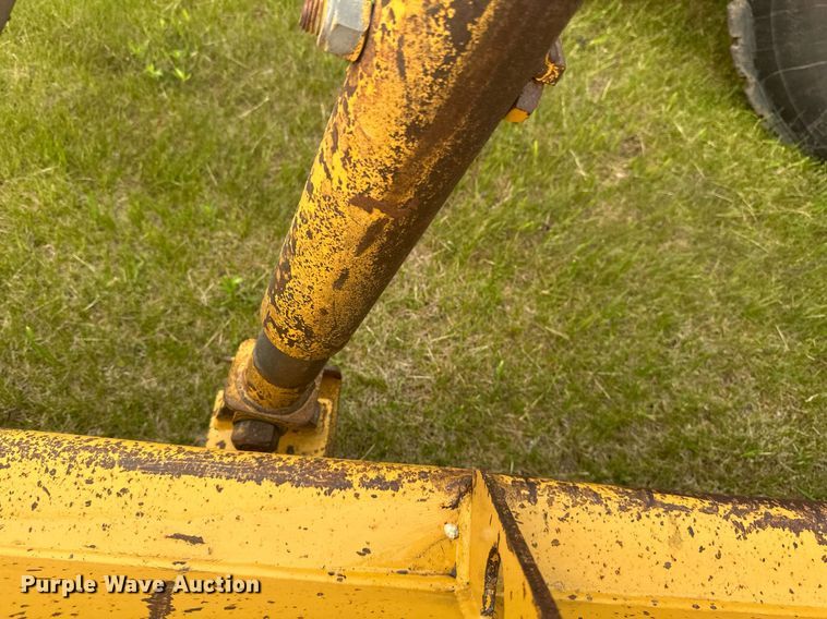 image for item EB2619 2012 Caterpillar 140M2 motor grader