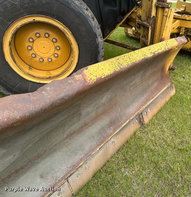 image for item EB2619 2012 Caterpillar 140M2 motor grader