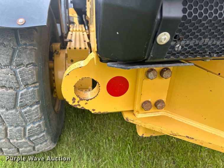 image for item EB2619 2012 Caterpillar 140M2 motor grader