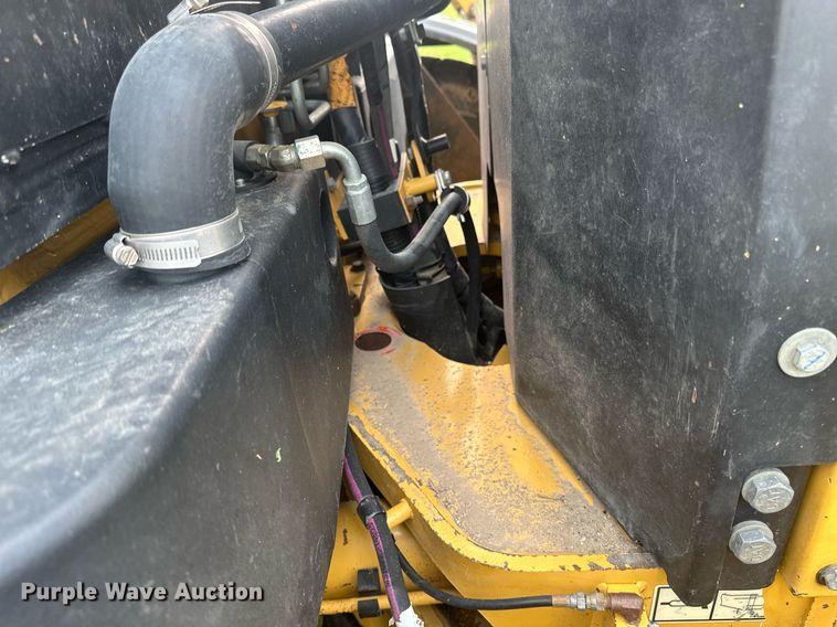 image for item EB2619 2012 Caterpillar 140M2 motor grader