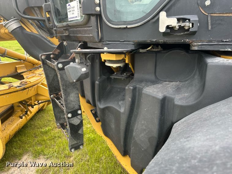 image for item EB2619 2012 Caterpillar 140M2 motor grader