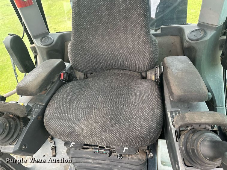 image for item EB2619 2012 Caterpillar 140M2 motor grader