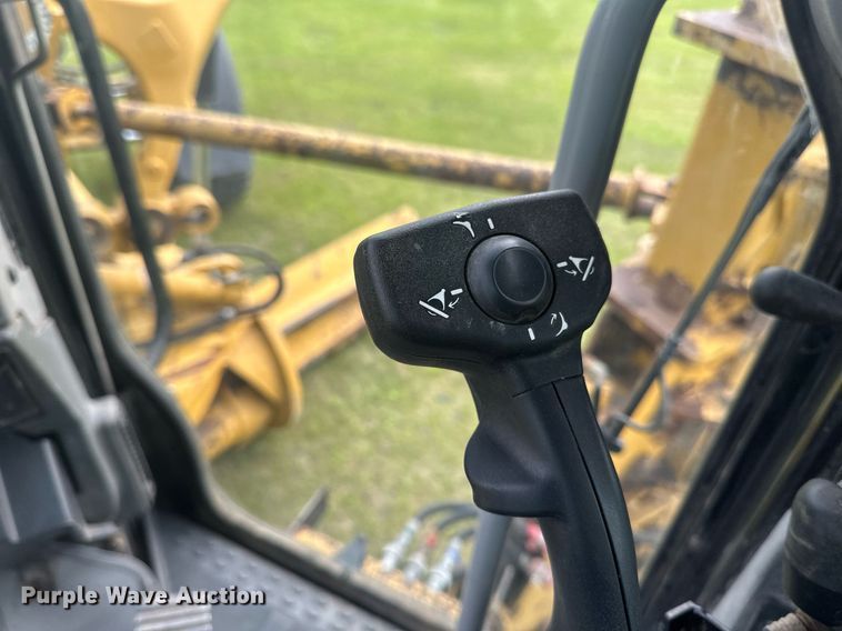 image for item EB2619 2012 Caterpillar 140M2 motor grader