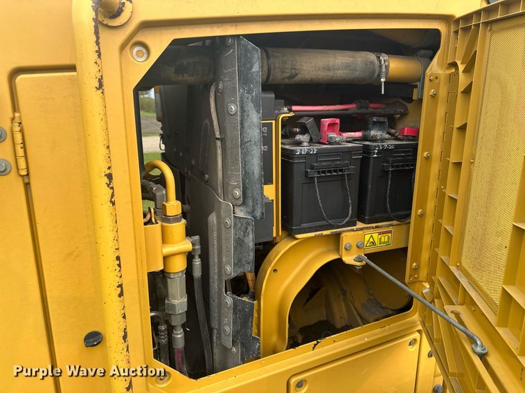 image for item EB2619 2012 Caterpillar 140M2 motor grader