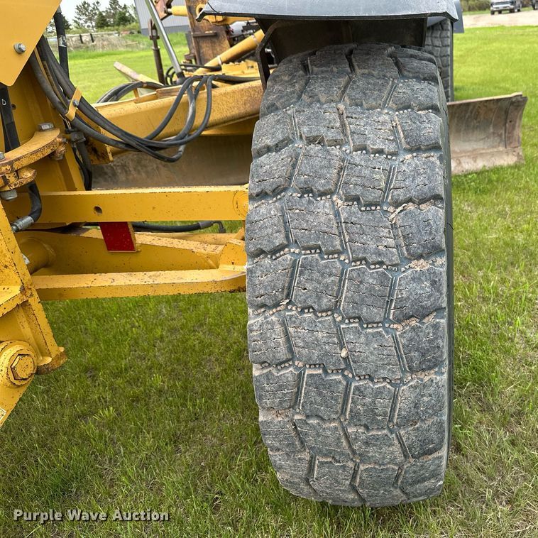 image for item EB2619 2012 Caterpillar 140M2 motor grader