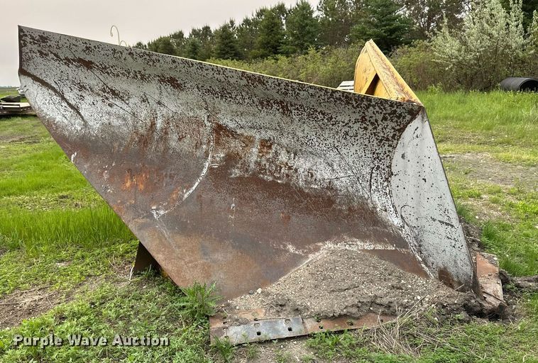 image for item EB2619 2012 Caterpillar 140M2 motor grader