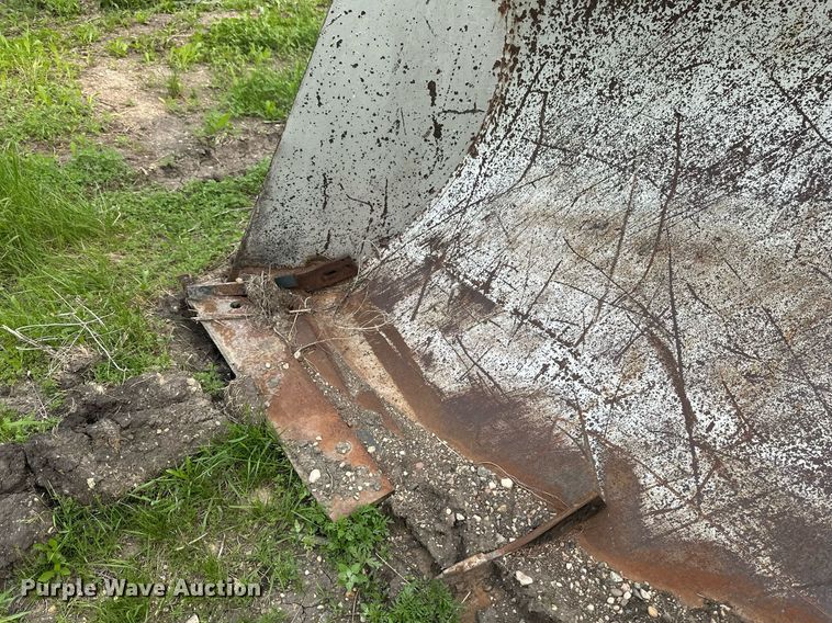 image for item EB2619 2012 Caterpillar 140M2 motor grader