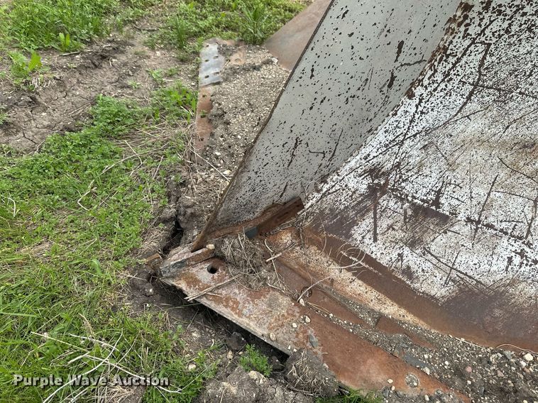 image for item EB2619 2012 Caterpillar 140M2 motor grader