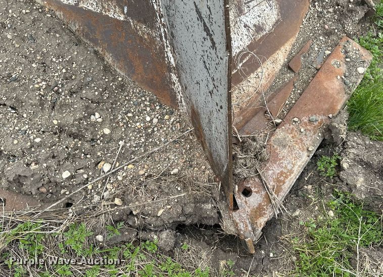 image for item EB2619 2012 Caterpillar 140M2 motor grader