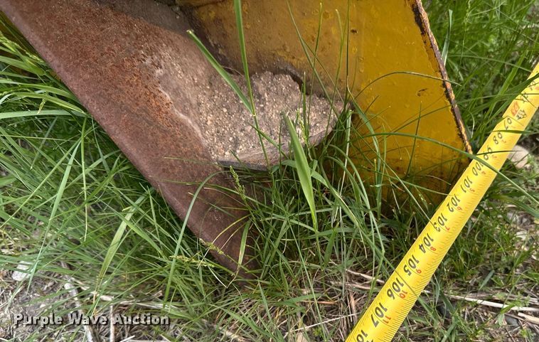 image for item EB2619 2012 Caterpillar 140M2 motor grader