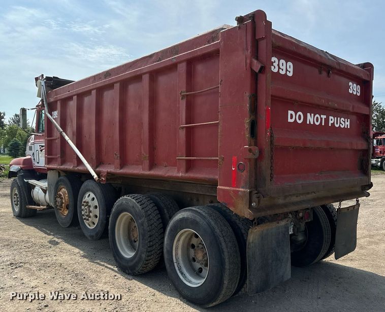 image for item EB2623 1999 Mack CL 713 dump truck