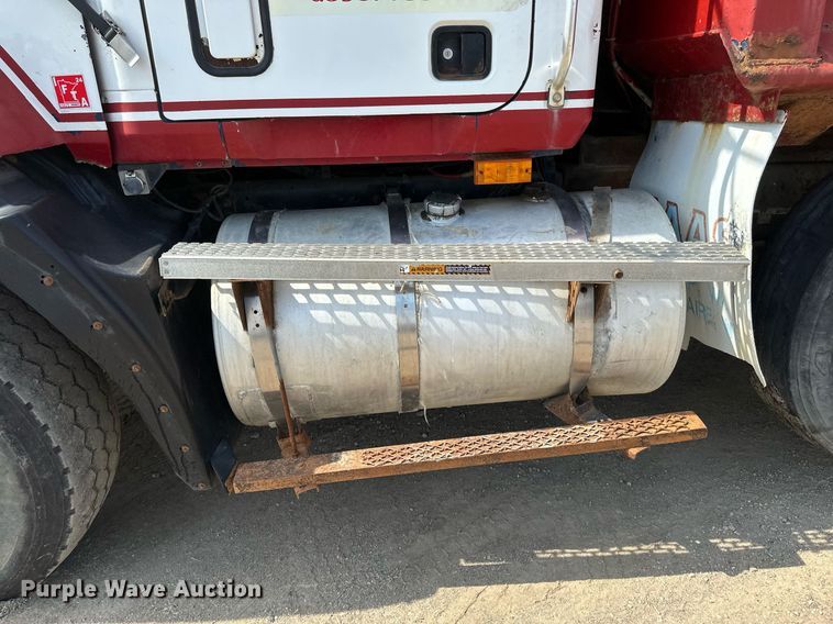 image for item EB2623 1999 Mack CL 713 dump truck