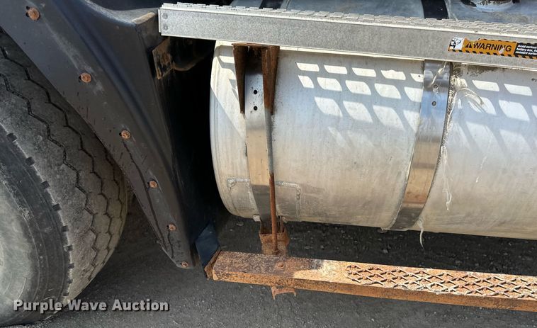 image for item EB2623 1999 Mack CL 713 dump truck