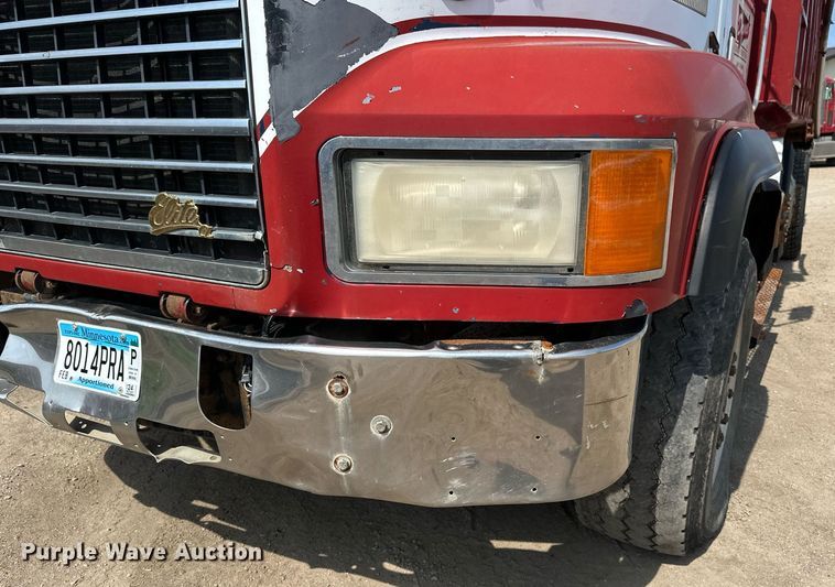 image for item EB2623 1999 Mack CL 713 dump truck