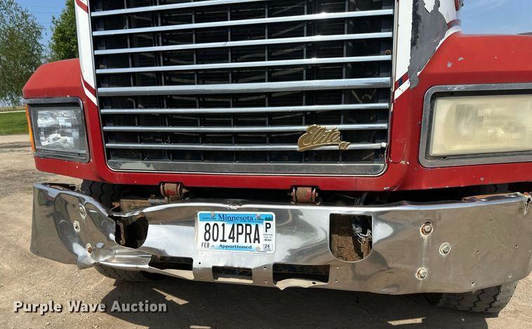 image for item EB2623 1999 Mack CL 713 dump truck