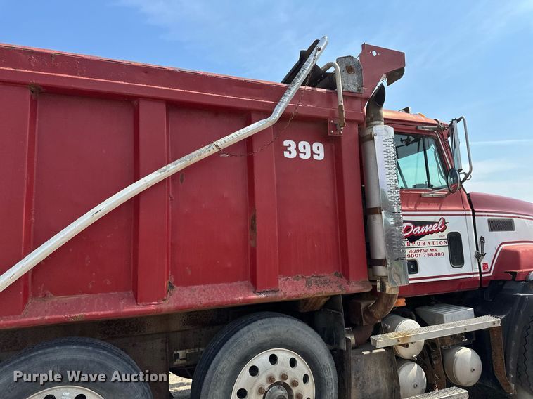 image for item EB2623 1999 Mack CL 713 dump truck