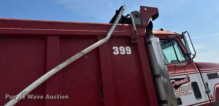 image for item EB2623 1999 Mack CL 713 dump truck