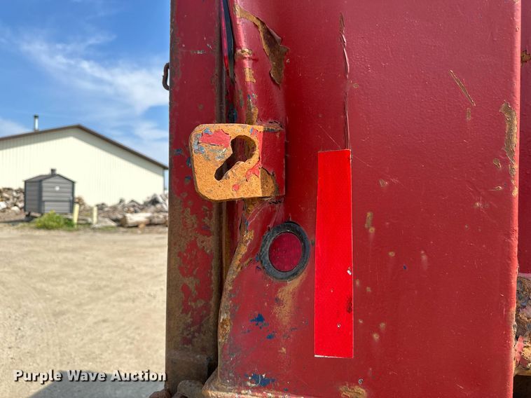 image for item EB2623 1999 Mack CL 713 dump truck