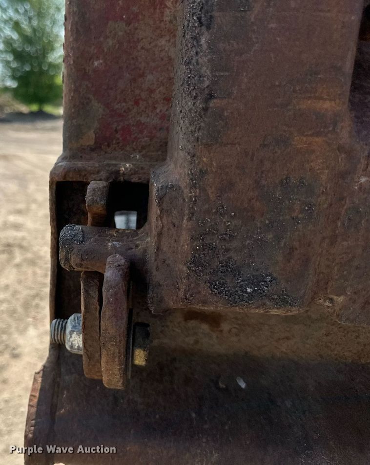 image for item EB2623 1999 Mack CL 713 dump truck