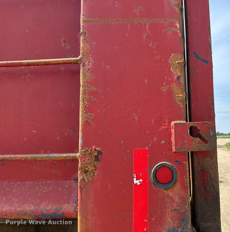 image for item EB2623 1999 Mack CL 713 dump truck