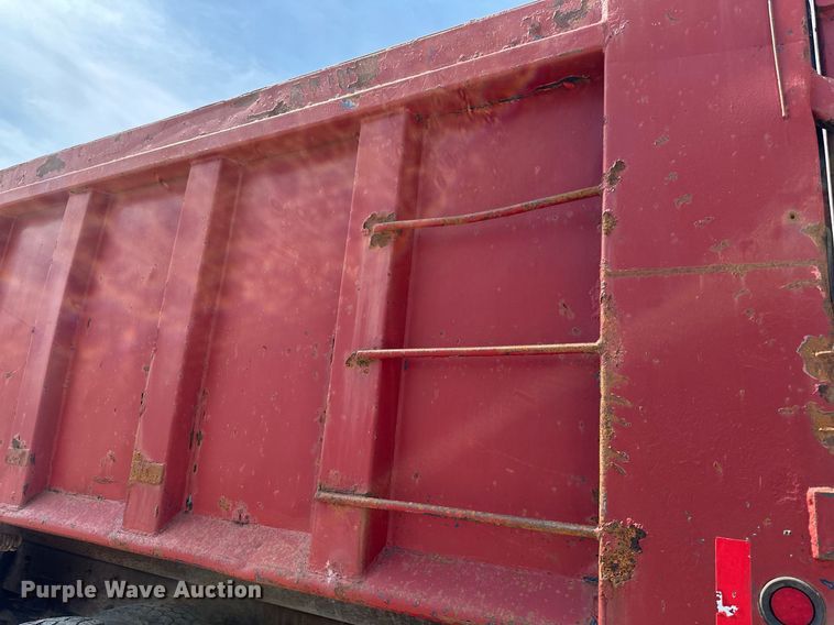 image for item EB2623 1999 Mack CL 713 dump truck