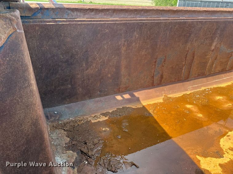 image for item EB2623 1999 Mack CL 713 dump truck