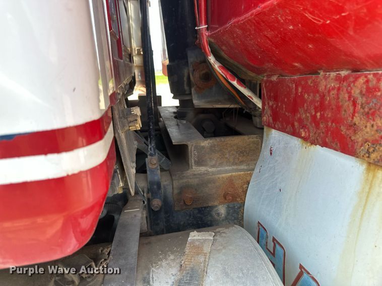 image for item EB2623 1999 Mack CL 713 dump truck