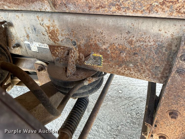 image for item EB2623 1999 Mack CL 713 dump truck