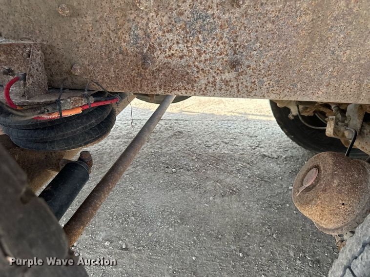 image for item EB2623 1999 Mack CL 713 dump truck