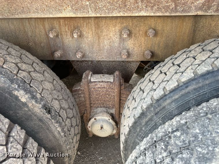 image for item EB2623 1999 Mack CL 713 dump truck