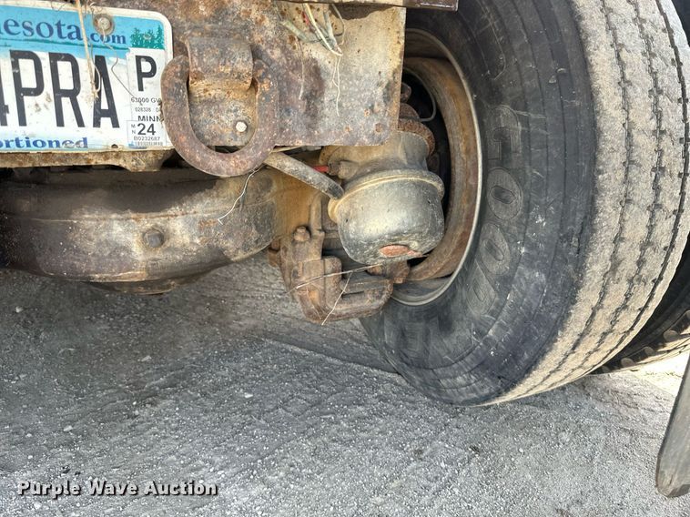 image for item EB2623 1999 Mack CL 713 dump truck