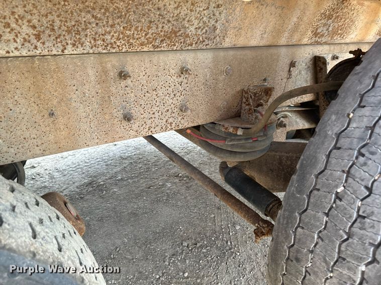 image for item EB2623 1999 Mack CL 713 dump truck