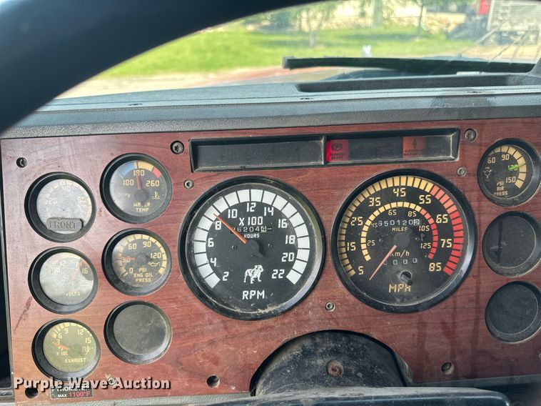 image for item EB2623 1999 Mack CL 713 dump truck