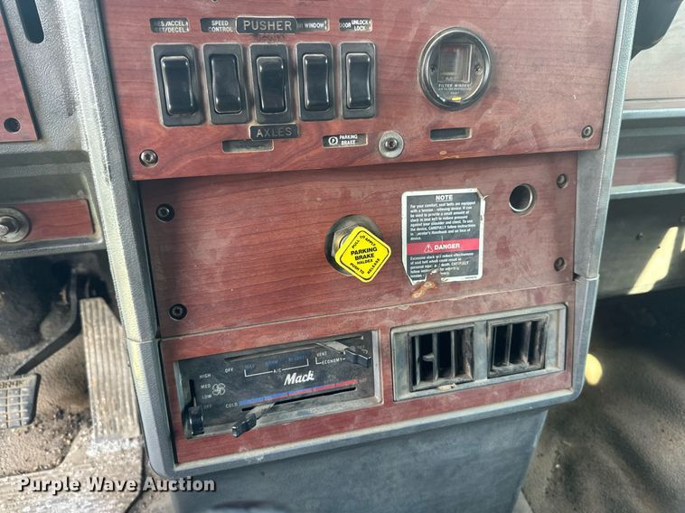 image for item EB2623 1999 Mack CL 713 dump truck