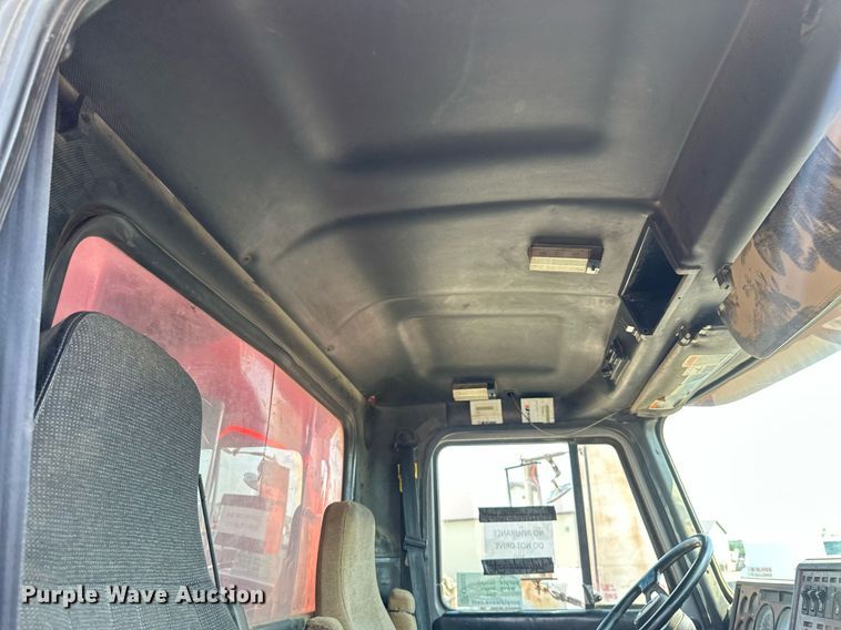 image for item EB2623 1999 Mack CL 713 dump truck