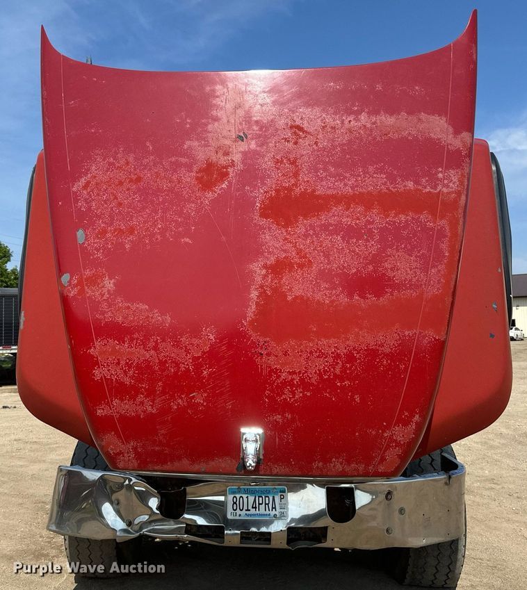 image for item EB2623 1999 Mack CL 713 dump truck