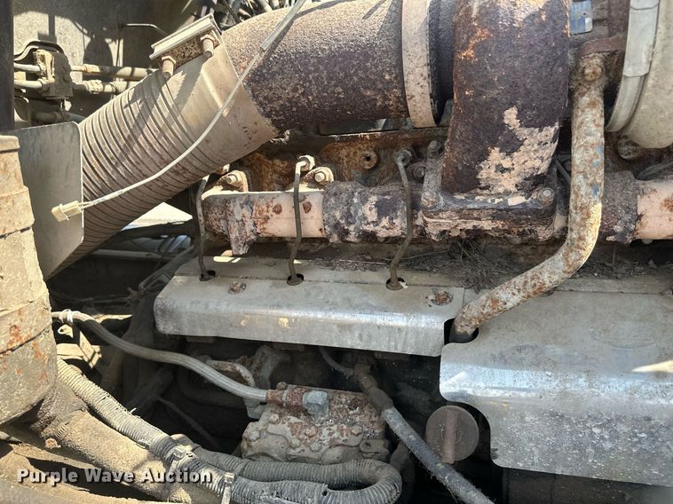 image for item EB2623 1999 Mack CL 713 dump truck