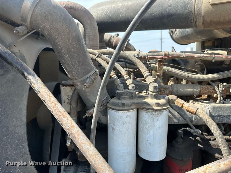 image for item EB2623 1999 Mack CL 713 dump truck