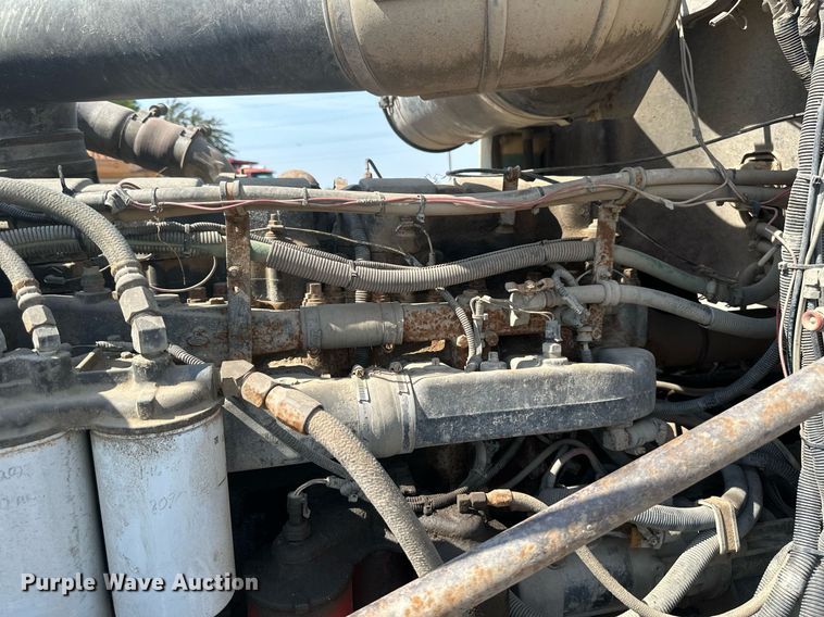 image for item EB2623 1999 Mack CL 713 dump truck