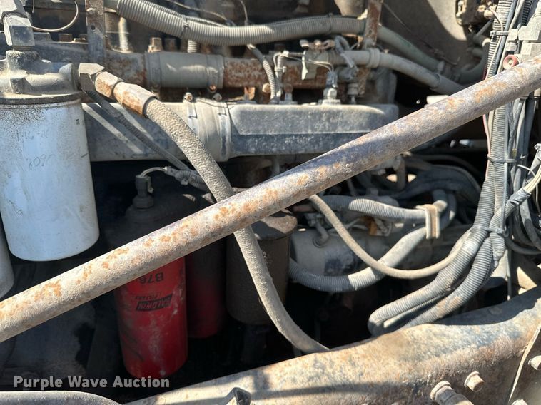 image for item EB2623 1999 Mack CL 713 dump truck