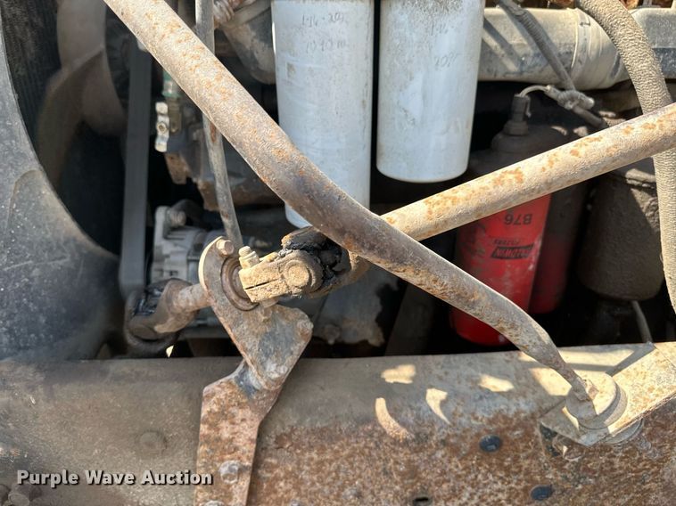 image for item EB2623 1999 Mack CL 713 dump truck