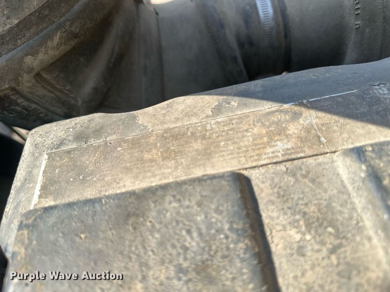 image for item EB2623 1999 Mack CL 713 dump truck