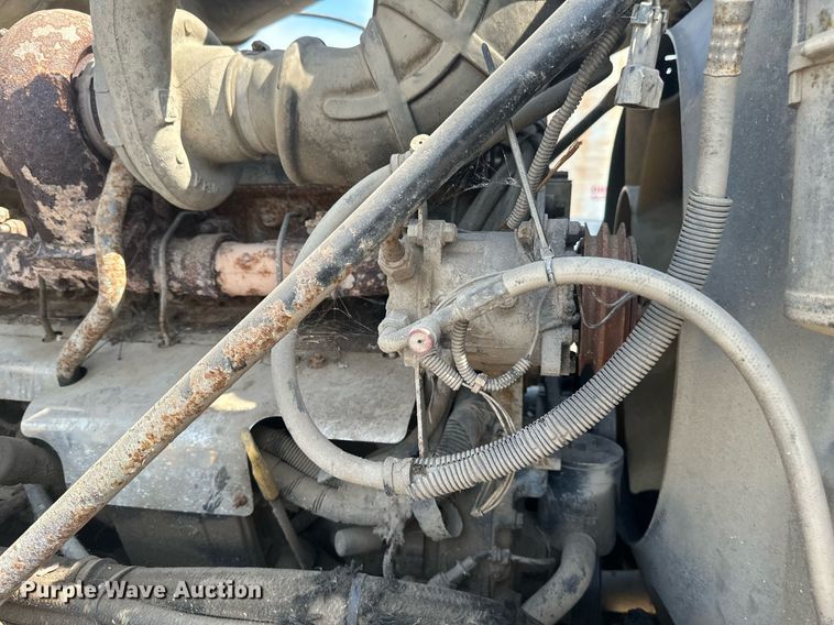 image for item EB2623 1999 Mack CL 713 dump truck