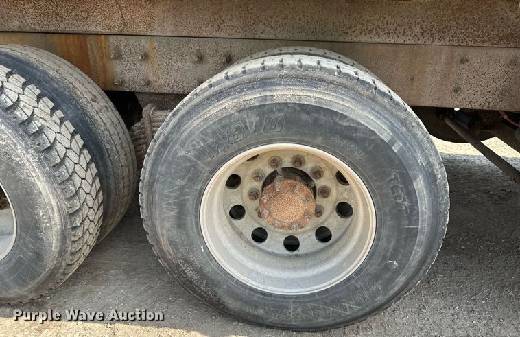 image for item EB2623 1999 Mack CL 713 dump truck