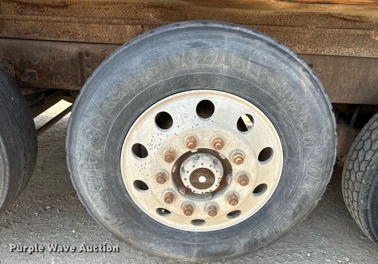 image for item EB2623 1999 Mack CL 713 dump truck