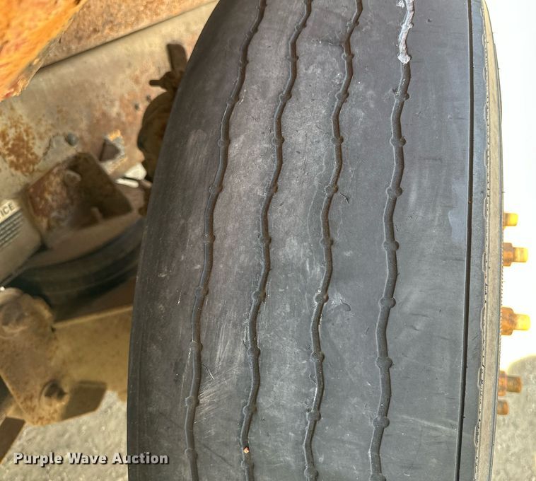 image for item EB2623 1999 Mack CL 713 dump truck